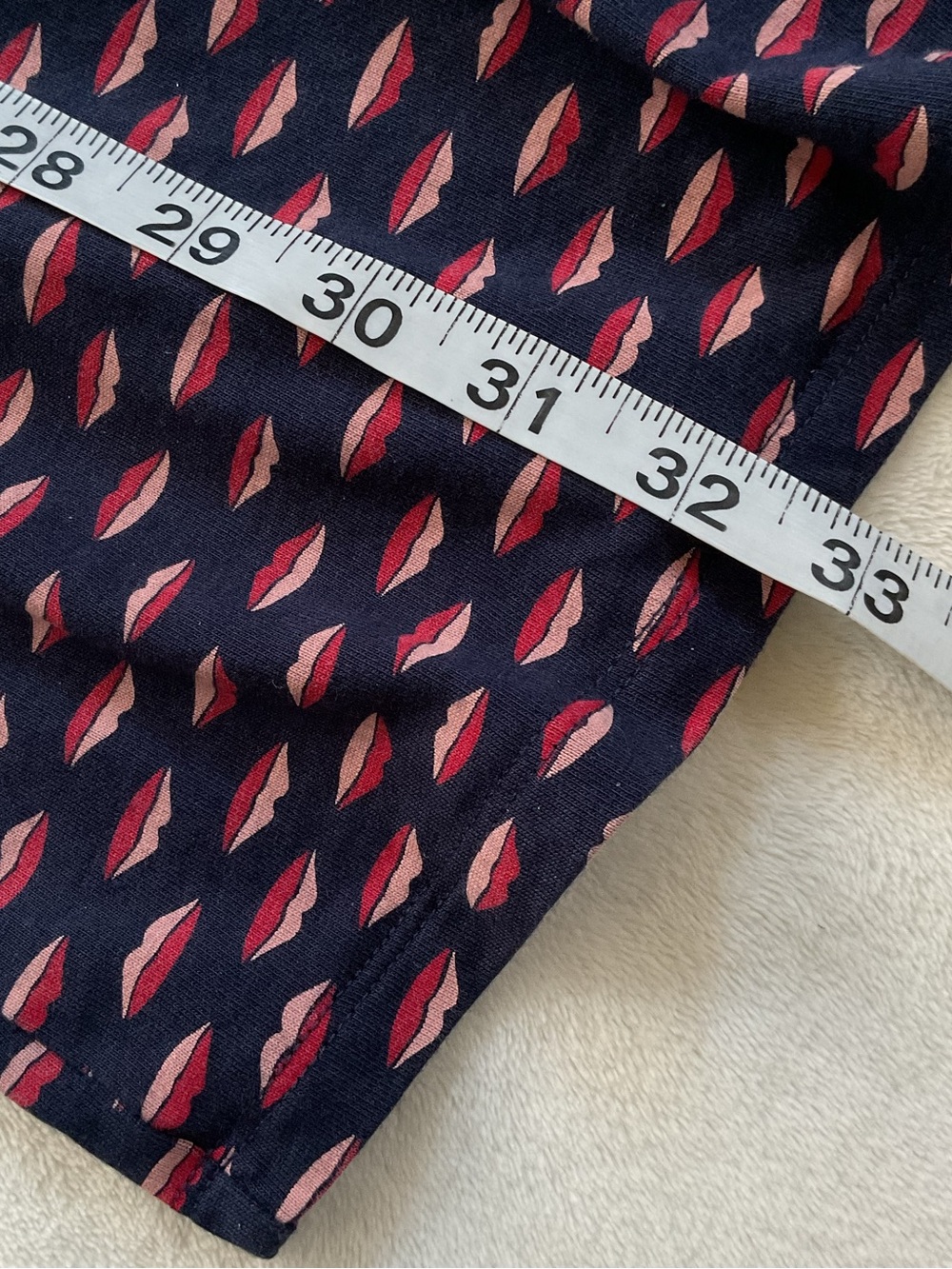 Boden Penelope Lip Print Jersey Dress 4P Petite Navy Pink V Neck - Picture 13 of 13